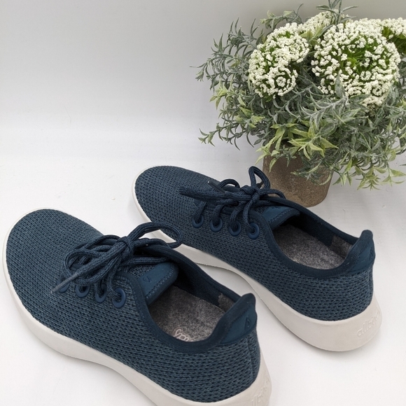 Women's Allbirds Tree Runners Sneaker Shoes Size W8 Navy White Sole Everyday - Picture 4 of 11